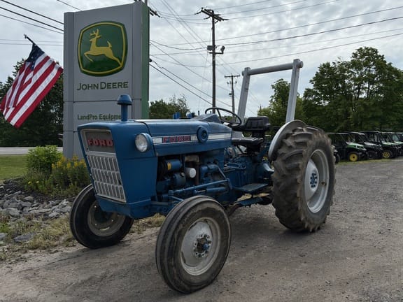 Ford 3000 Equipment Image0