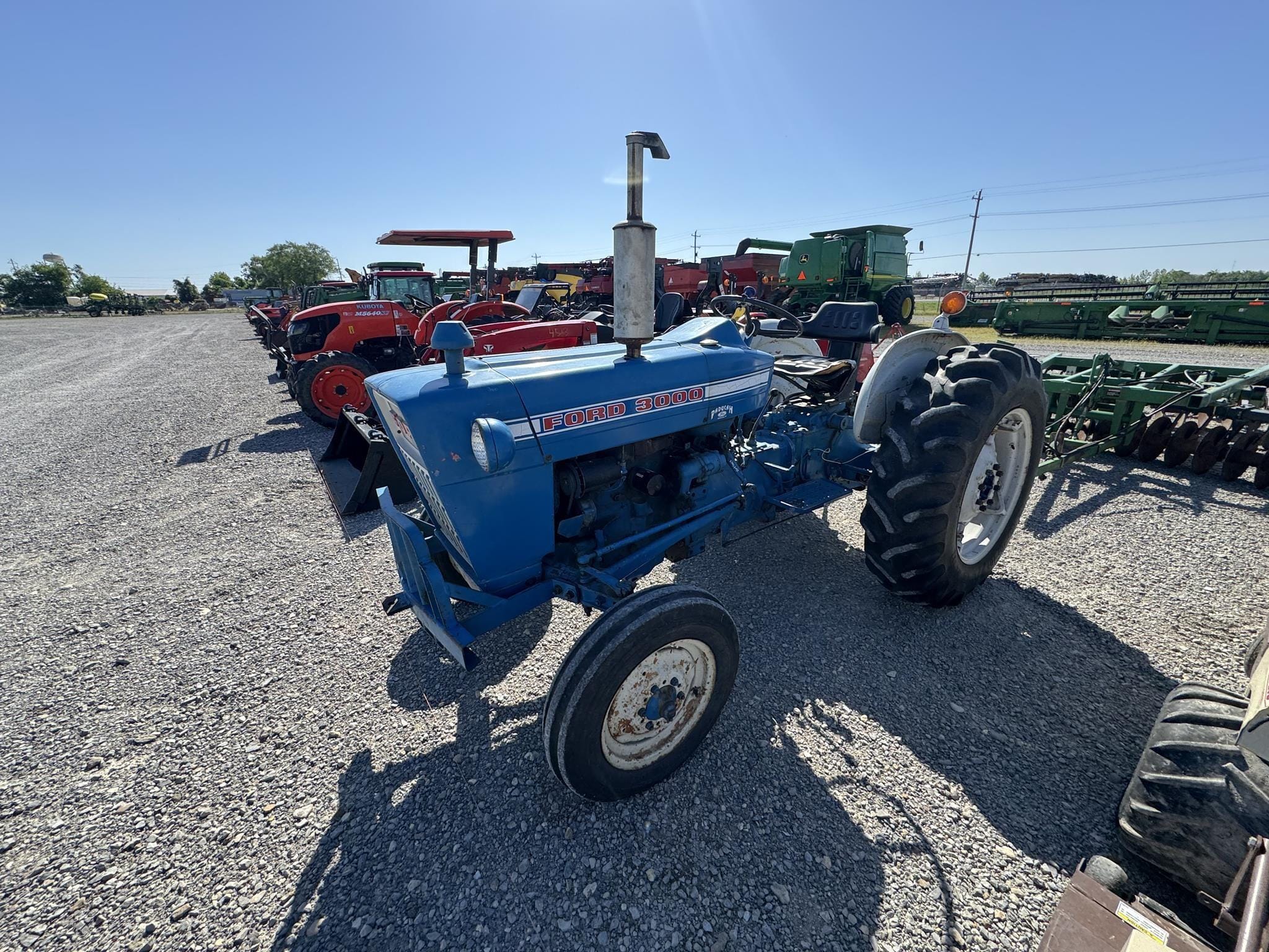 Ford 3000 Equipment Image0