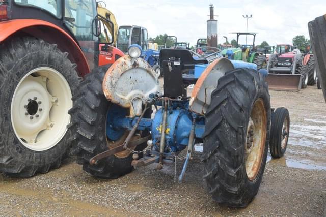 Image of Ford 3000 equipment image 2