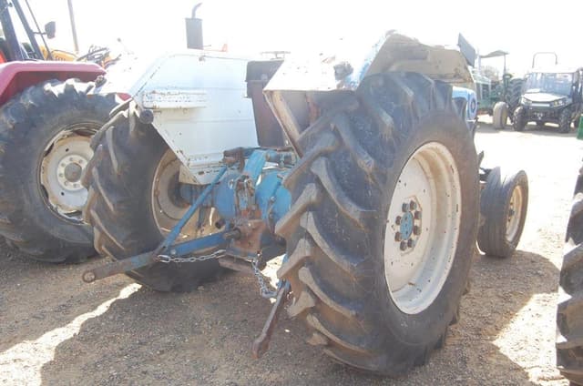 Image of Ford 3000 equipment image 2