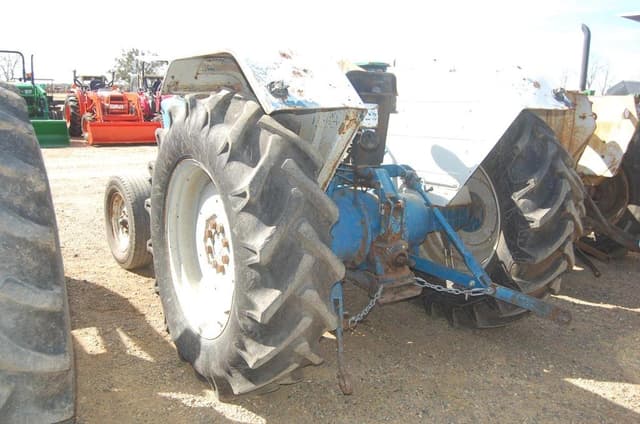 Image of Ford 3000 equipment image 1