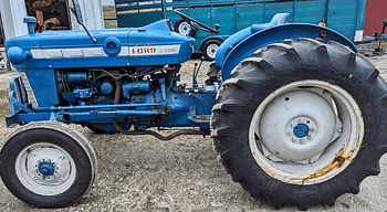Ford 3000 Equipment Image0