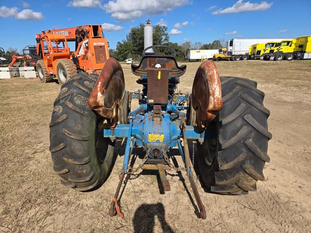 Image of Ford 3000 equipment image 3