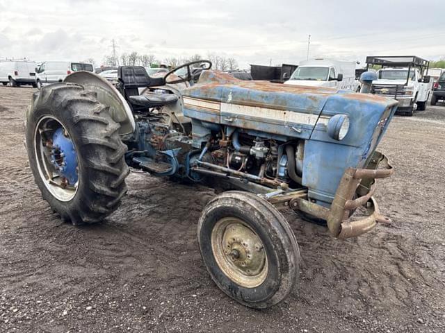 Image of Ford 3000 equipment image 4