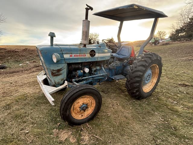 Image of Ford 3000 equipment image 3