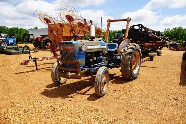 Image of Ford 3000 equipment image 3
