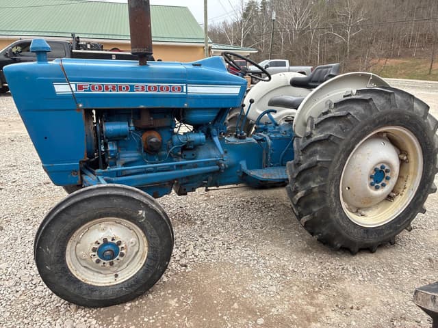 Image of Ford 3000 equipment image 3