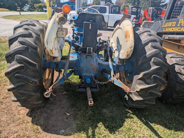 Image of Ford 3000 equipment image 4