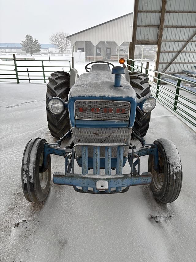 Image of Ford 3000 equipment image 2