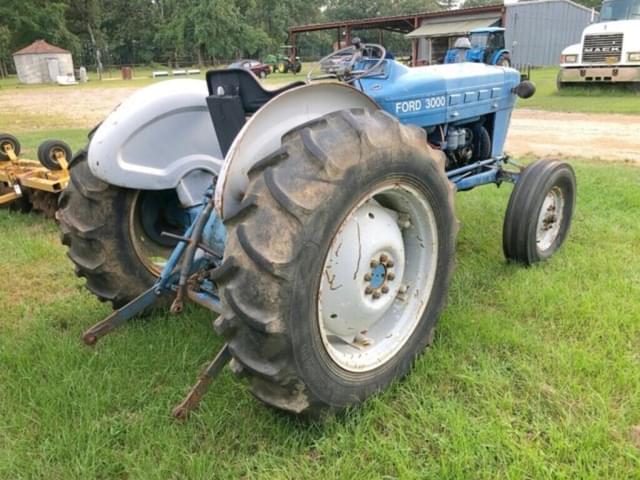 Image of Ford 3000 equipment image 3