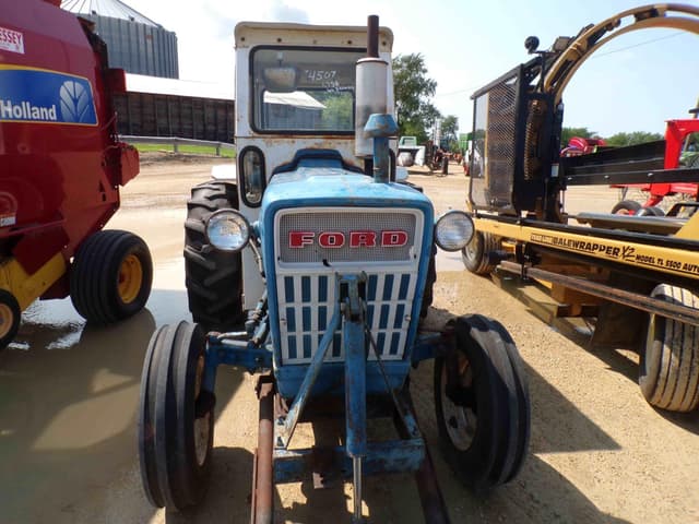 Image of Ford 3000 equipment image 2