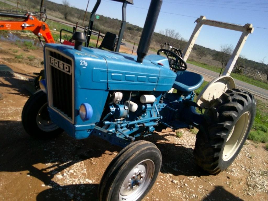 Ford 3000 Equipment Image0