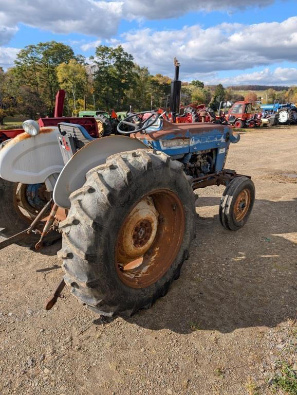 Image of Ford 3000 equipment image 4