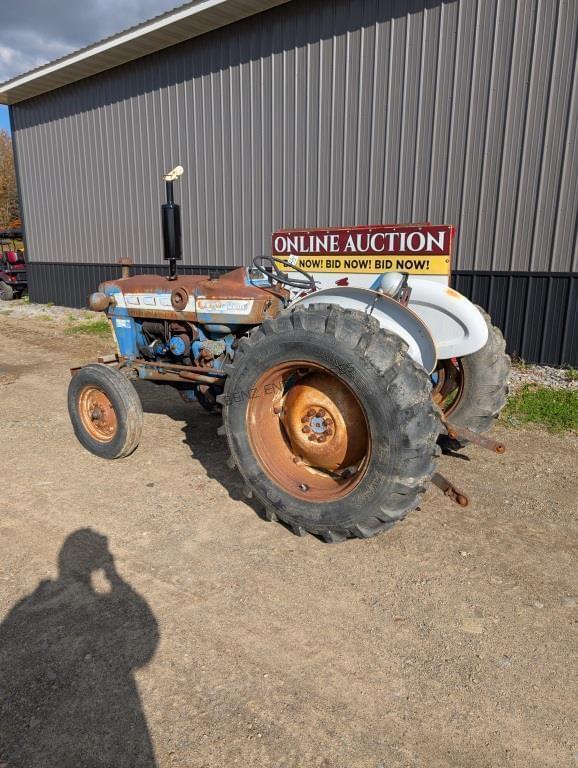 Image of Ford 3000 equipment image 2