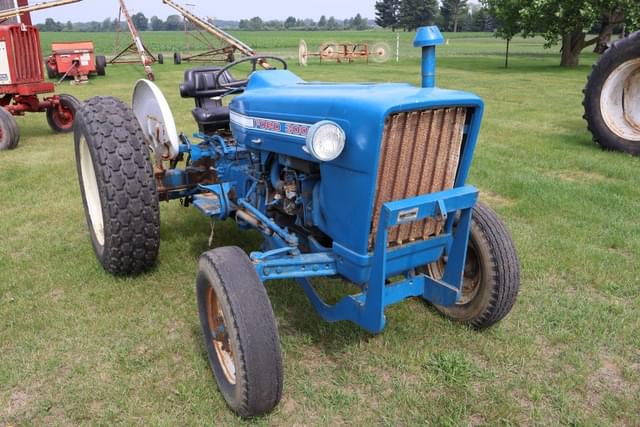 Image of Ford 3000 equipment image 2