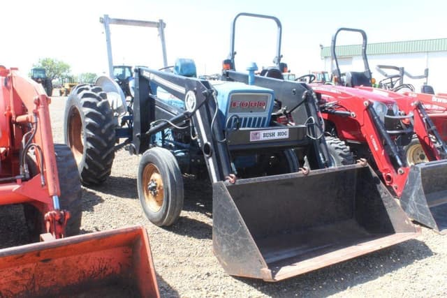 Image of Ford 3000 equipment image 3