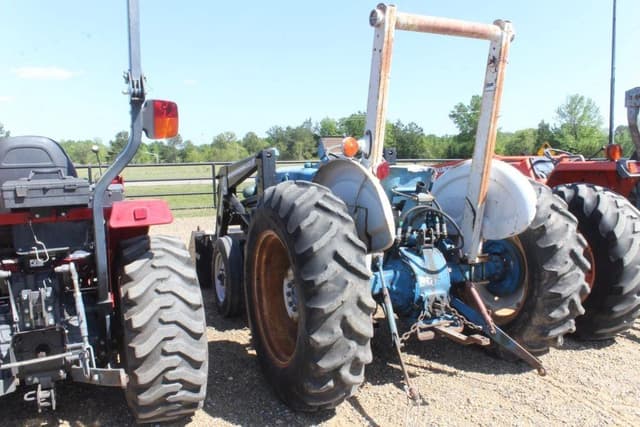 Image of Ford 3000 equipment image 1