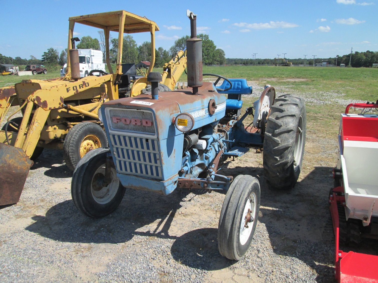 Ford 3000 Equipment Image0