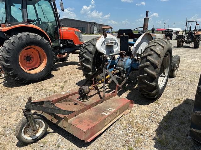 Image of Ford 3000 equipment image 2