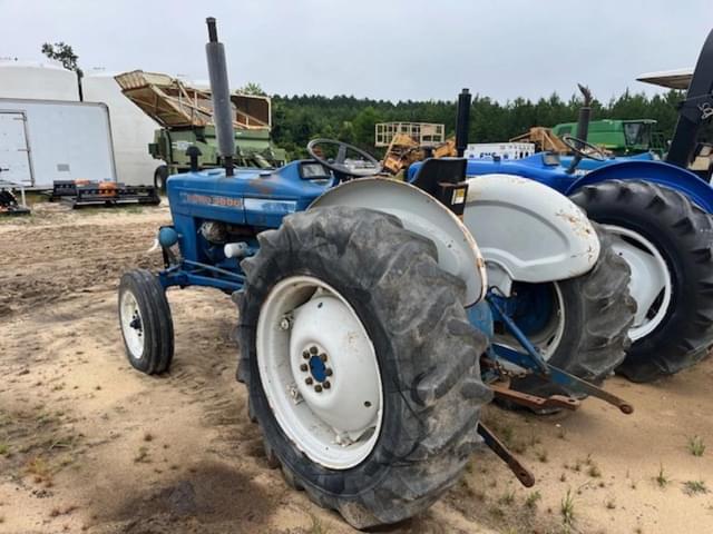 Image of Ford 3000 equipment image 2
