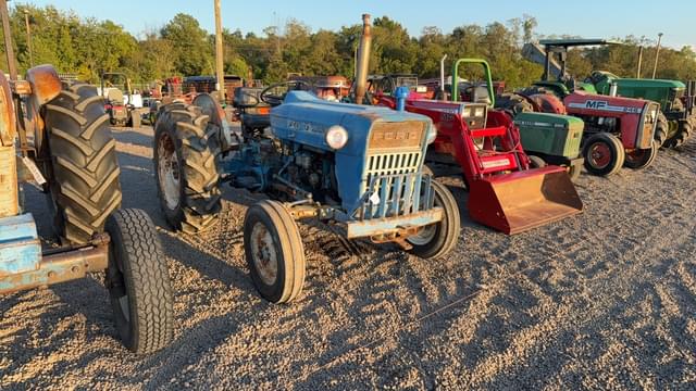 Image of Ford 3000 equipment image 2