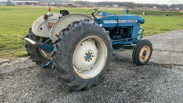 Image of Ford 3000 equipment image 4