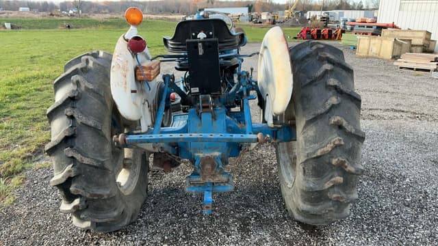 Image of Ford 3000 equipment image 3
