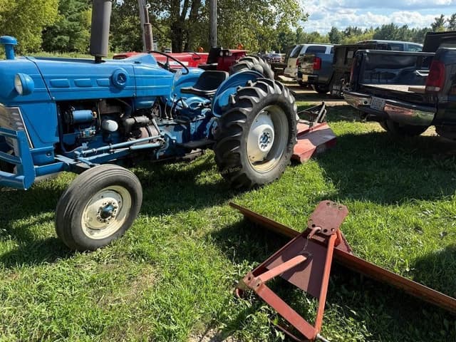 Image of Ford 3000 equipment image 1