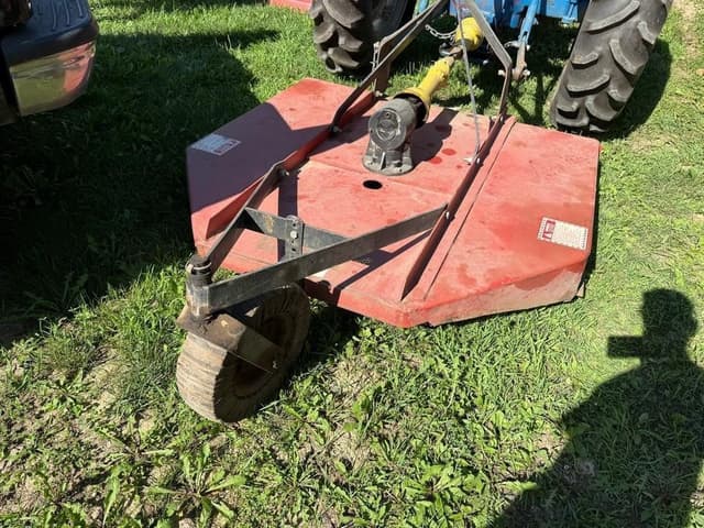 Image of Ford 3000 equipment image 4