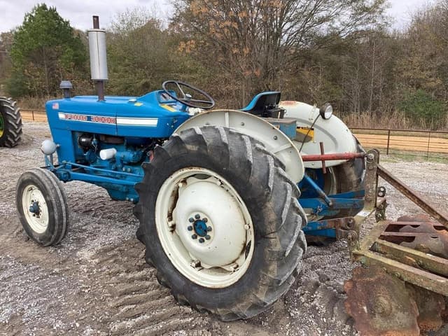 Image of Ford 3000 equipment image 3