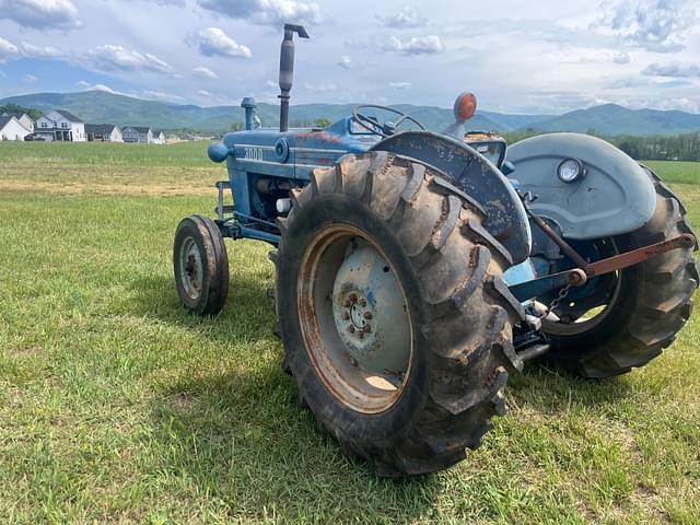 Image of Ford 3000 equipment image 4