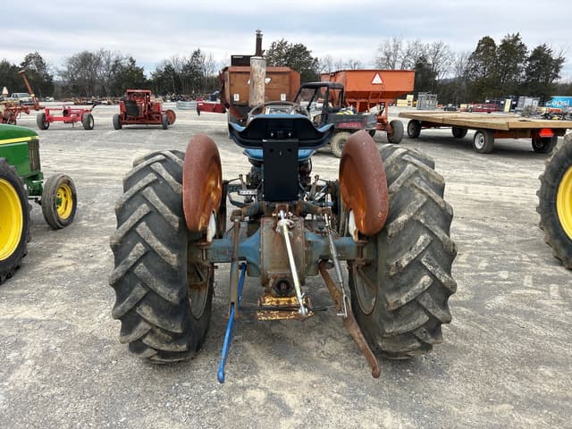 Image of Ford 3000 equipment image 2