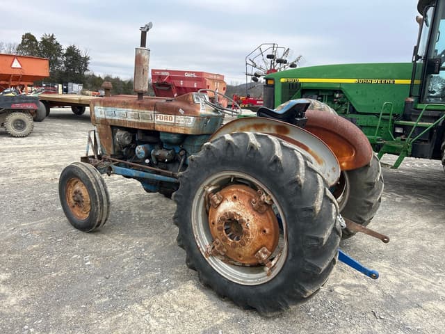 Image of Ford 3000 equipment image 1