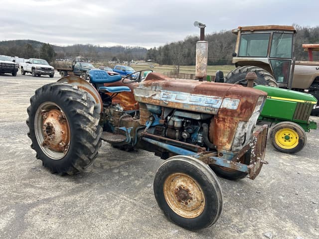 Image of Ford 3000 equipment image 4