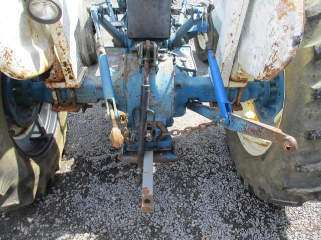 Image of Ford 3000 equipment image 4