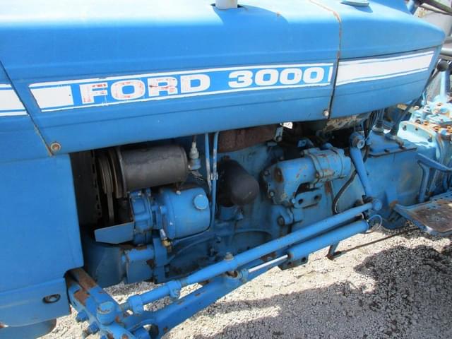 Image of Ford 3000 equipment image 2