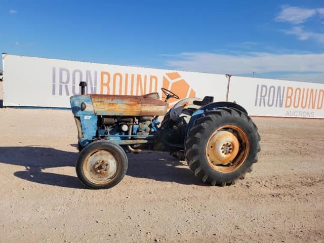 Image of Ford 3000 equipment image 1