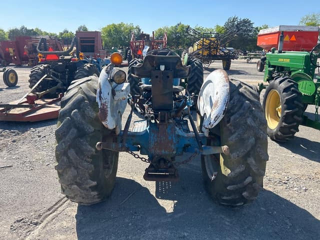 Image of Ford 3000 equipment image 2