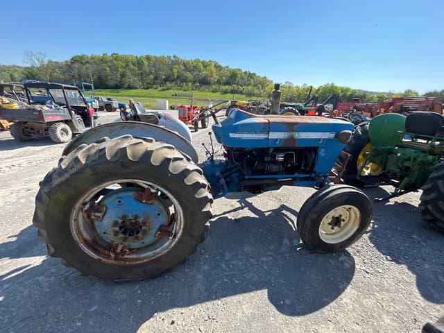 Image of Ford 3000 equipment image 3