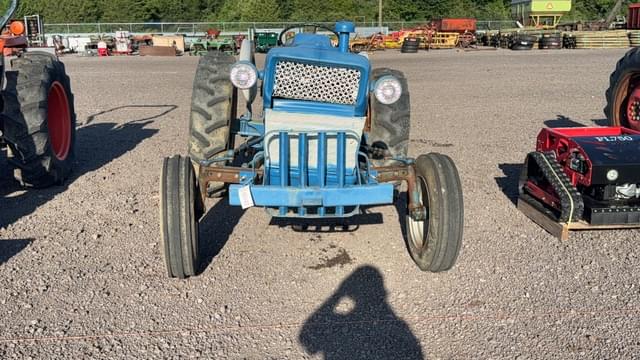 Image of Ford 3000 equipment image 1