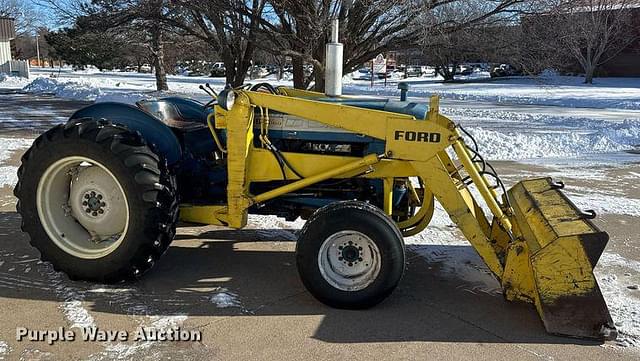 Image of Ford 3000 equipment image 3