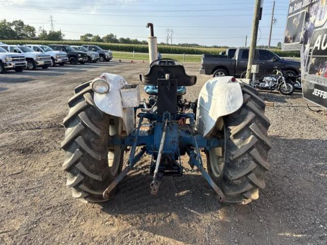 Image of Ford 3000 equipment image 2