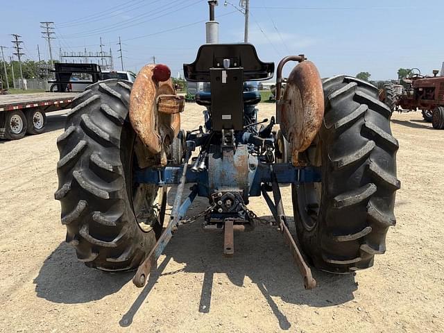 Image of Ford 3000 equipment image 4
