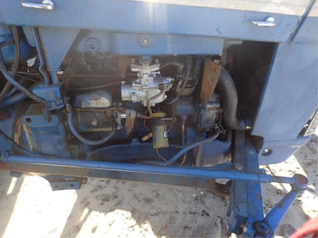 Image of Ford 3000 equipment image 3