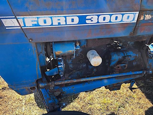 Image of Ford 3000 equipment image 3