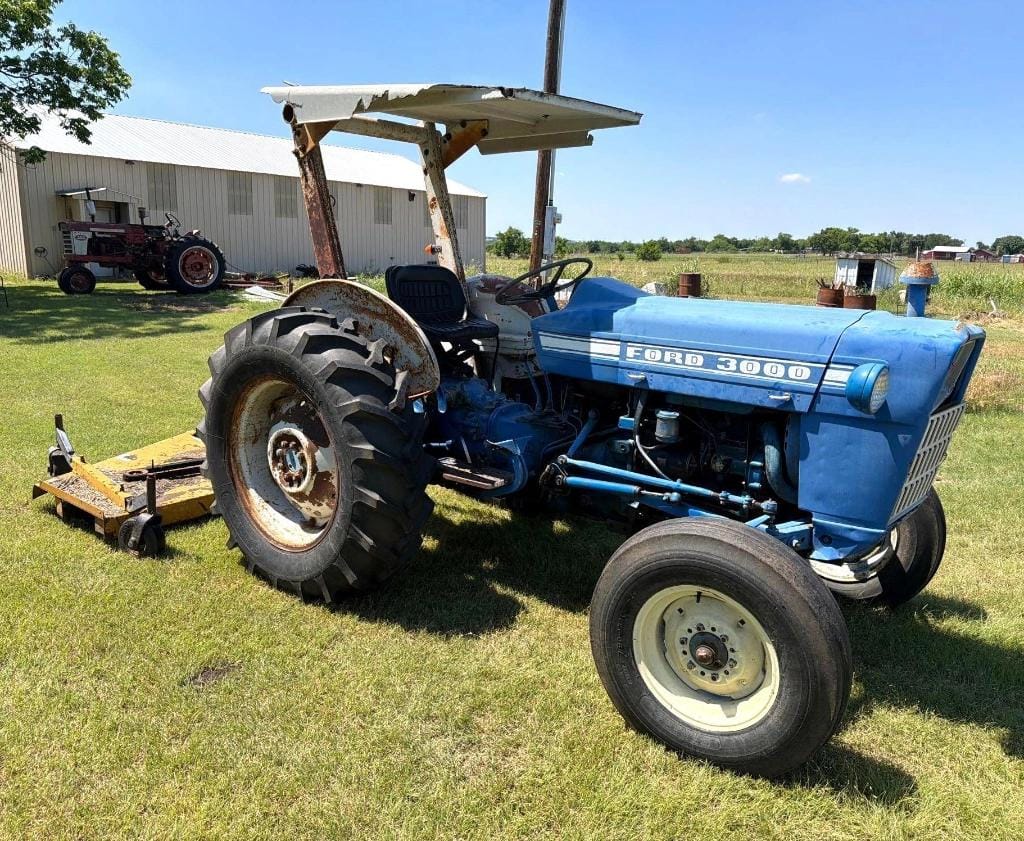 Ford 3000 Equipment Image0