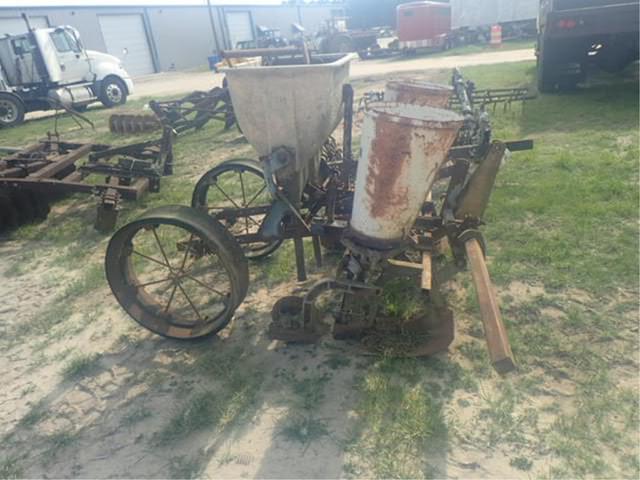 Image of Ford 309 equipment image 2