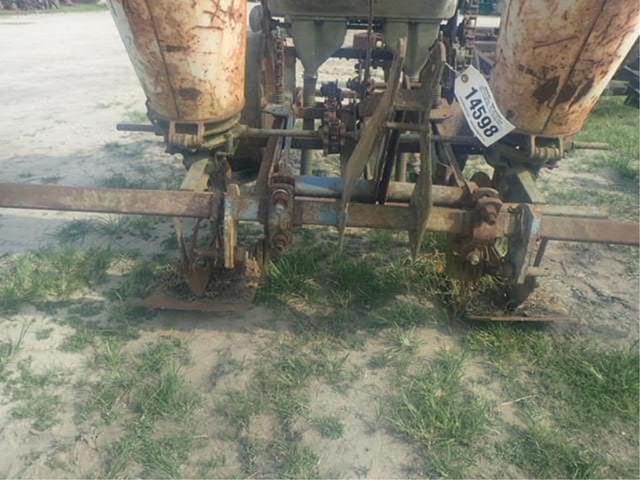 Image of Ford 309 equipment image 1