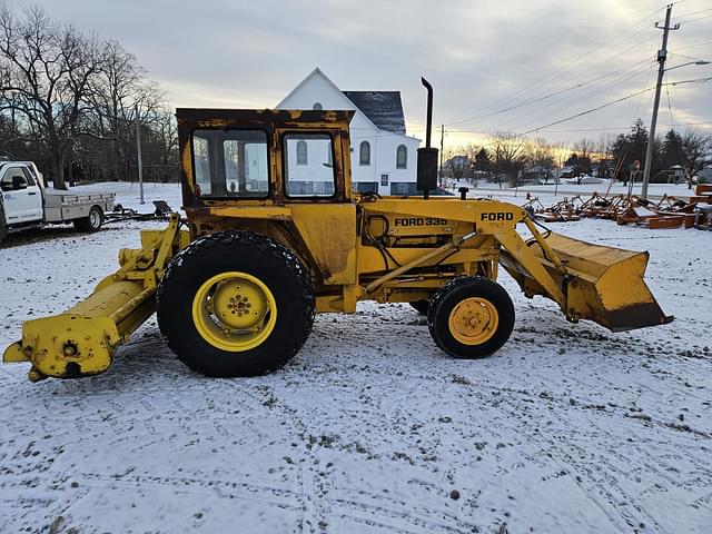 Image of Ford 335 equipment image 2