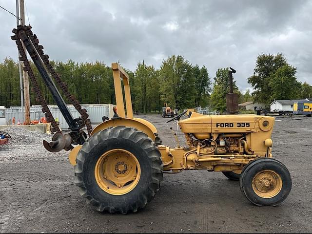 Image of Ford 335 equipment image 3